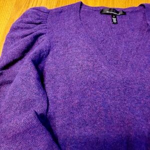 Sumptuous Color! Soft Vneck Sweater in Deep Purple Hues...